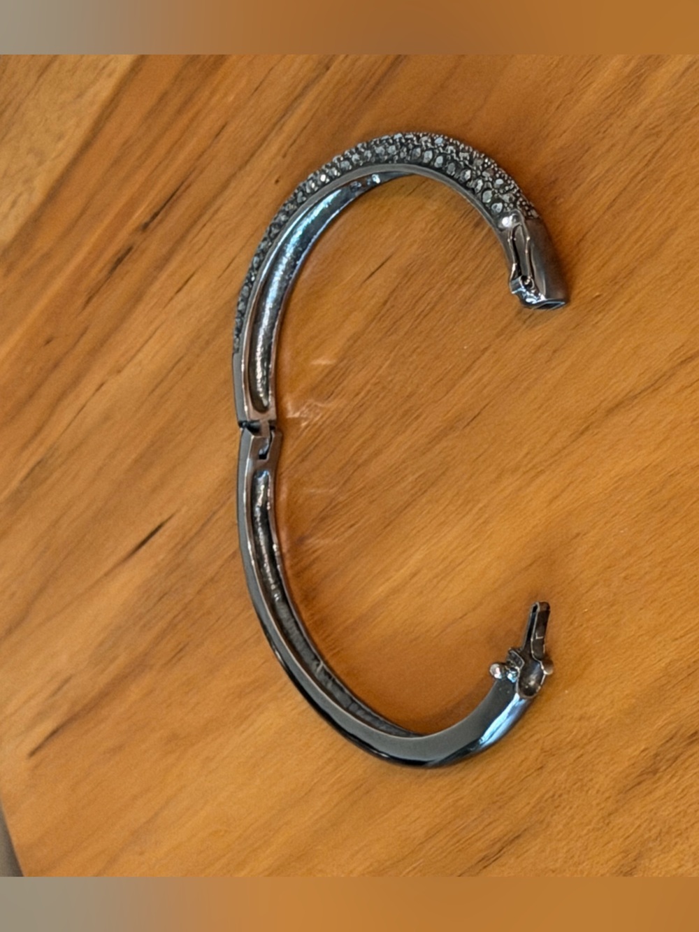 Lia Sophia Bangle Bracelet - Picture 4 of 5